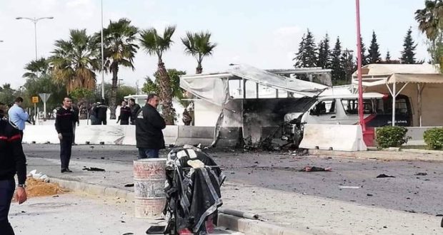 Tunisie, attentat suicide à l’entrée de l’ambassade des USA