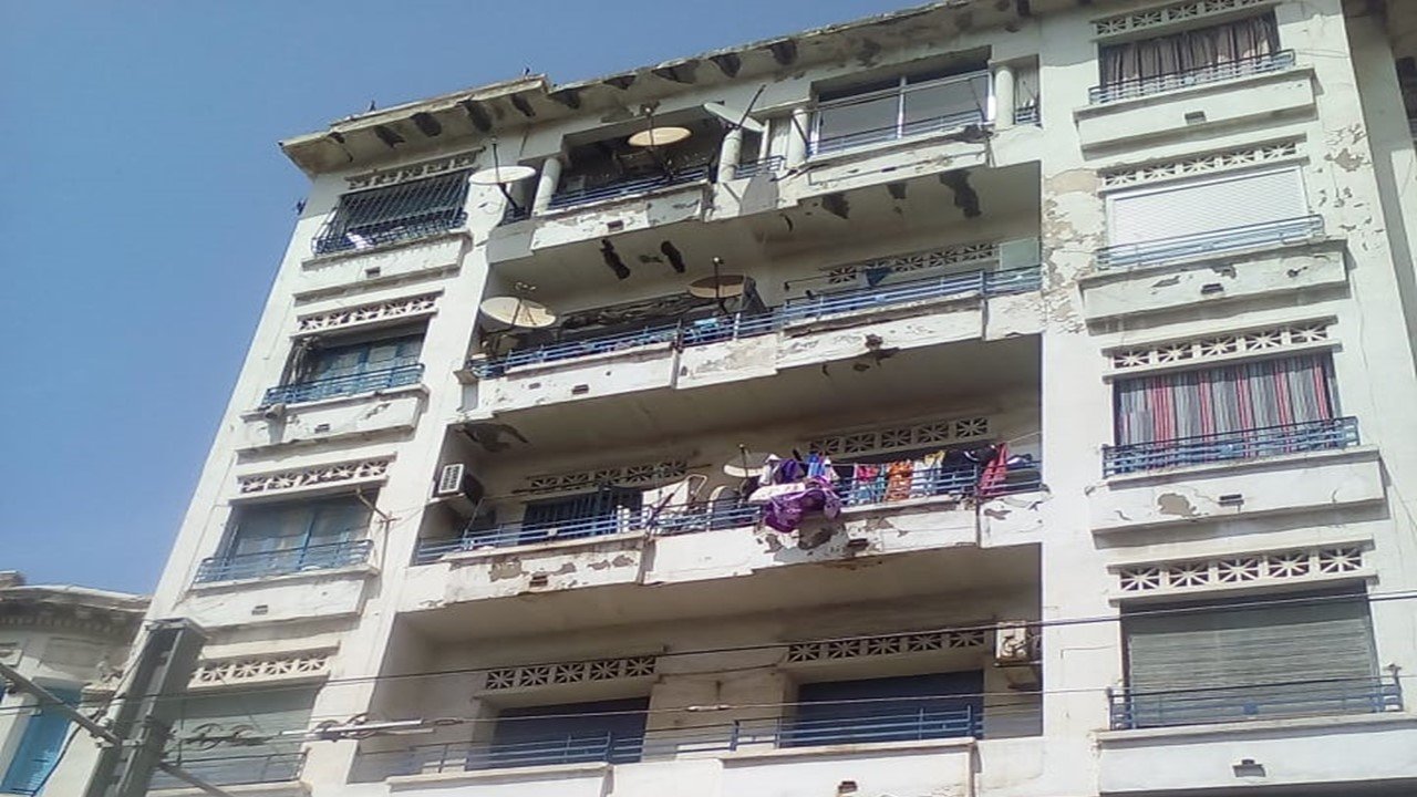 © DR | Effondrement partiel d'un immeuble à Hussein Dey, Alger